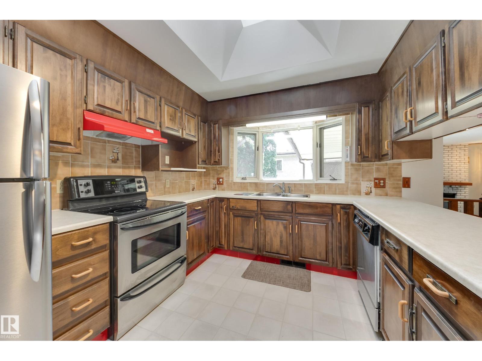 12307 54 ST NW - 14