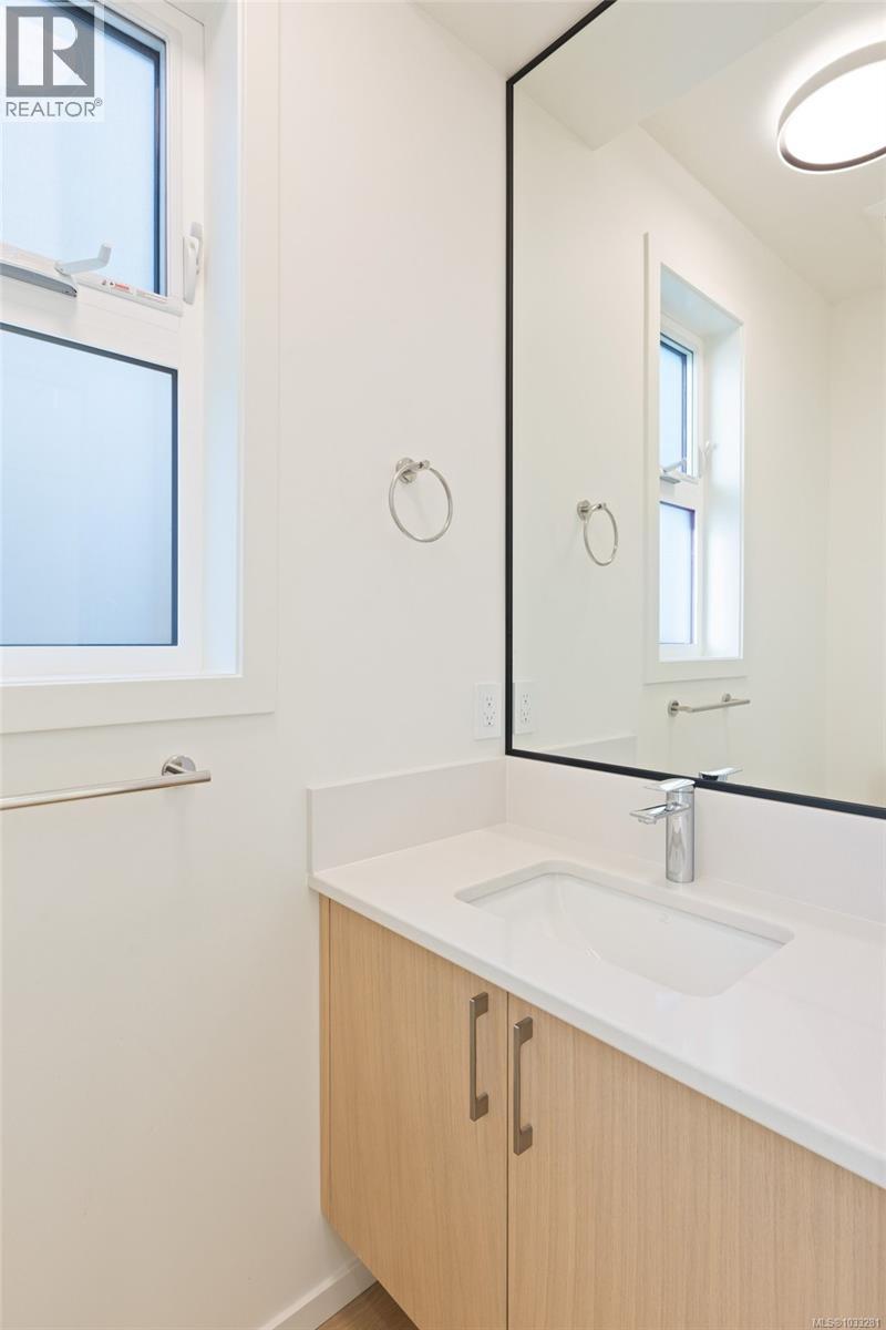 #3 10393 Allbay Rd - 17