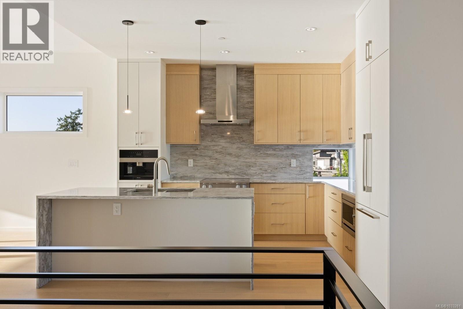 #3 10393 Allbay Rd - 6