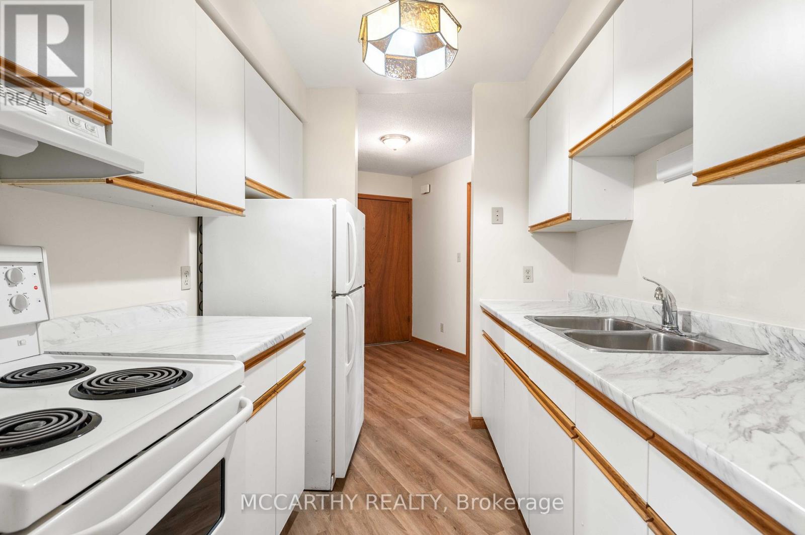 209 SARAH COURT - 13