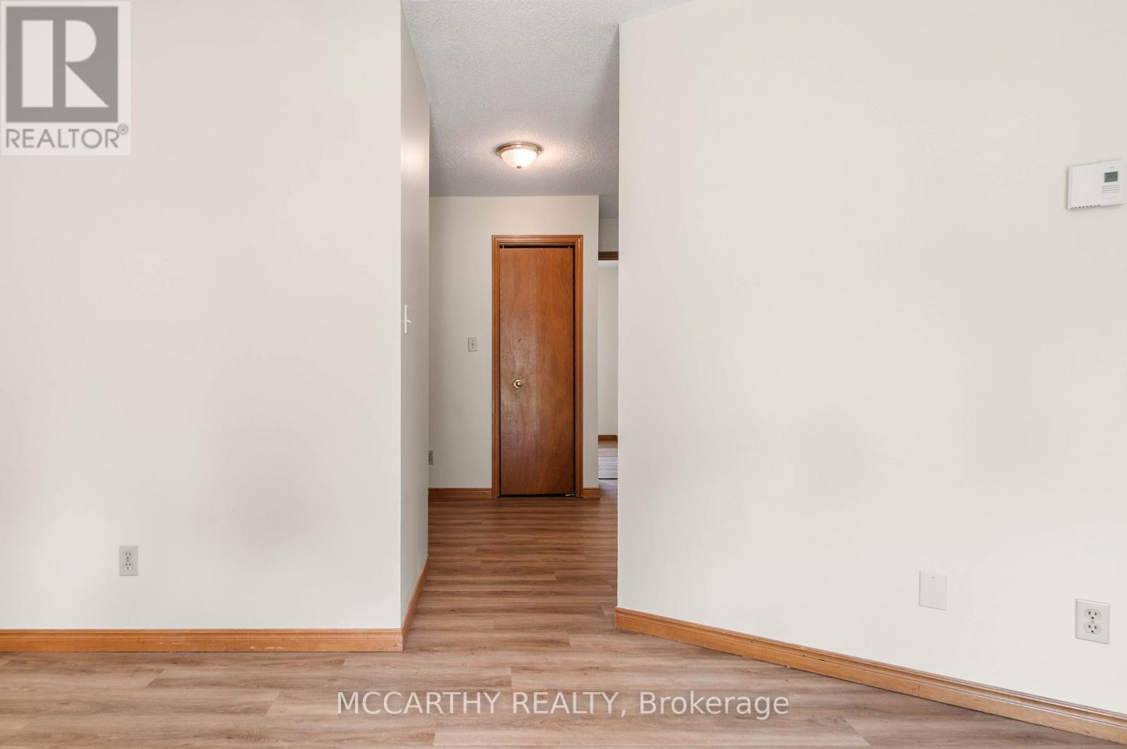 209 SARAH COURT - 21