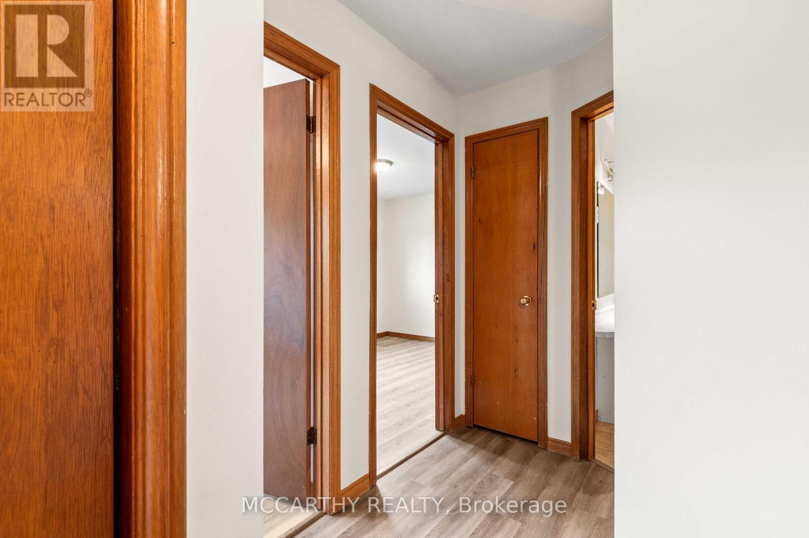 209 SARAH COURT - 26