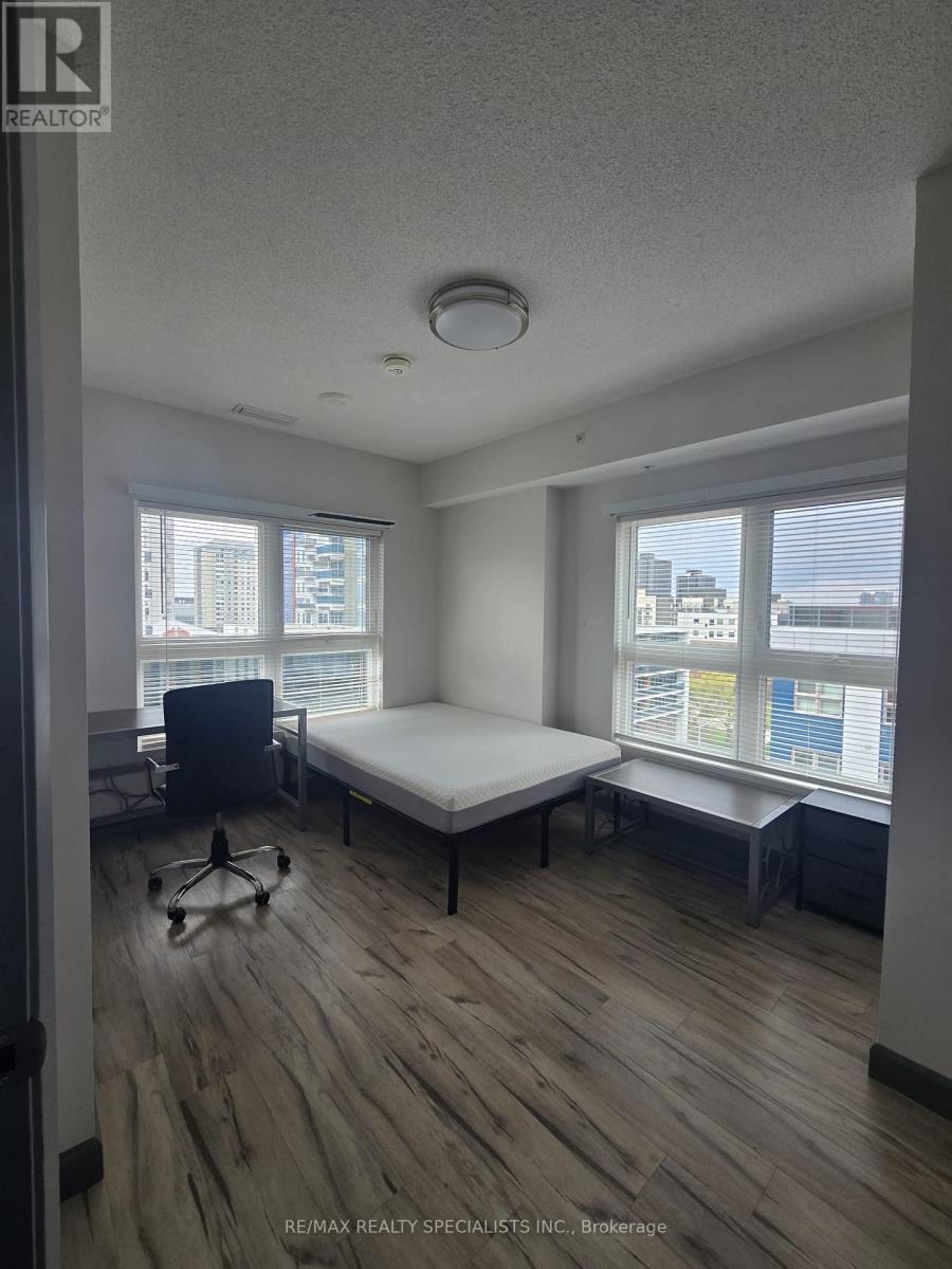 #1103 258A SUNVIEW STREET - 3