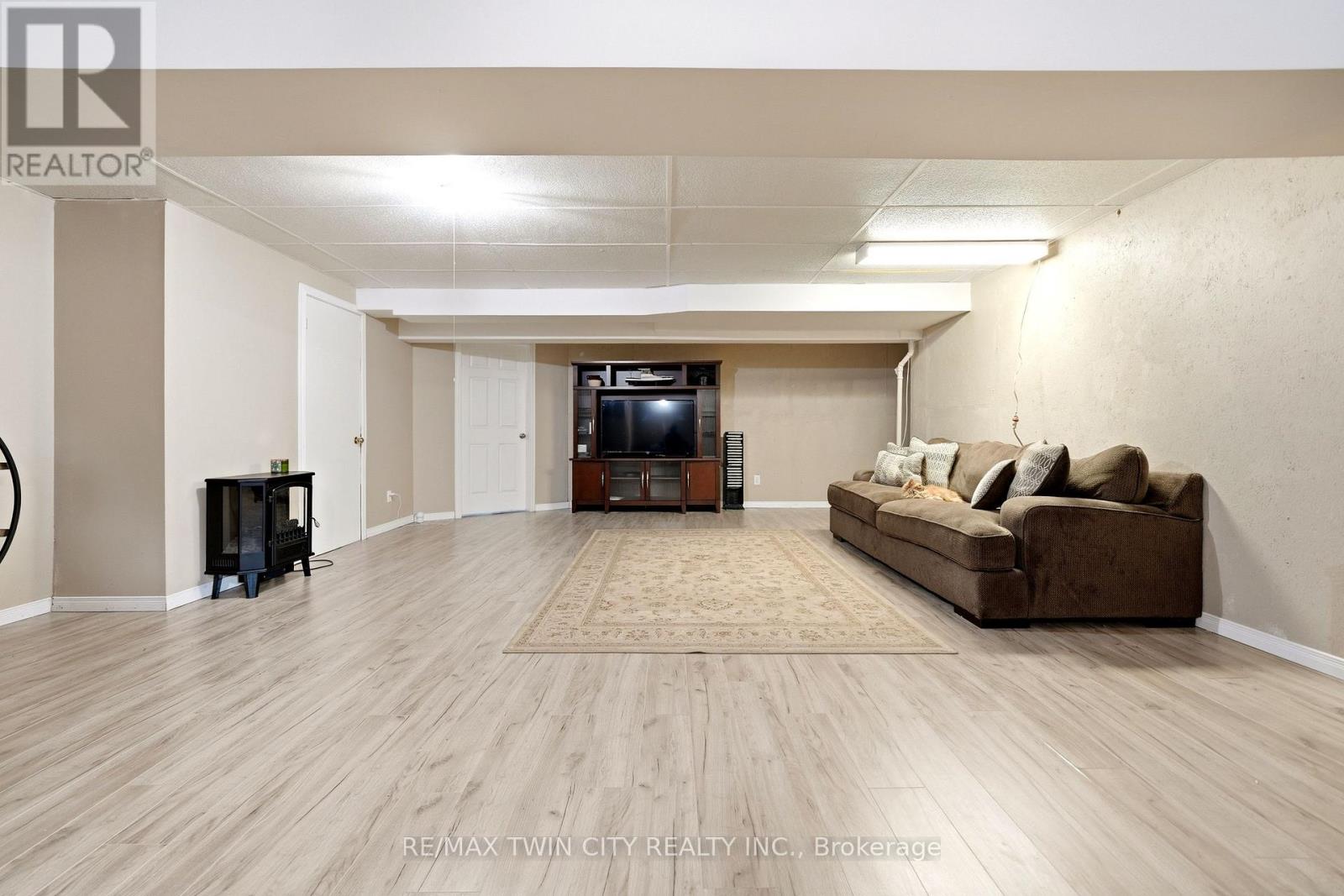 44 BLACKFRIAR LANE - 26