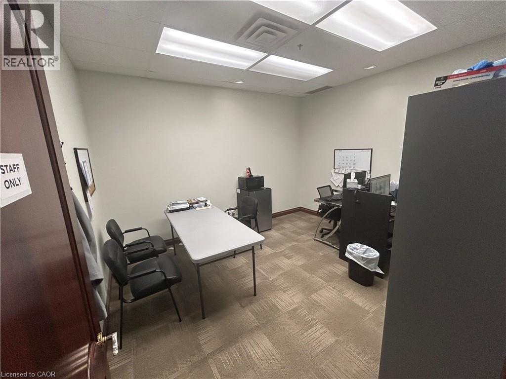 697 CORONATION Boulevard Unit# 3, Cambridge, Ontario, N1R3G5 — Photo 6