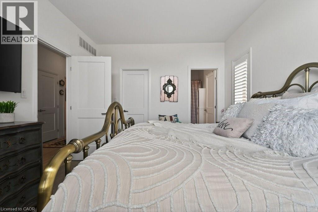 5064 CONNOR Drive - 9