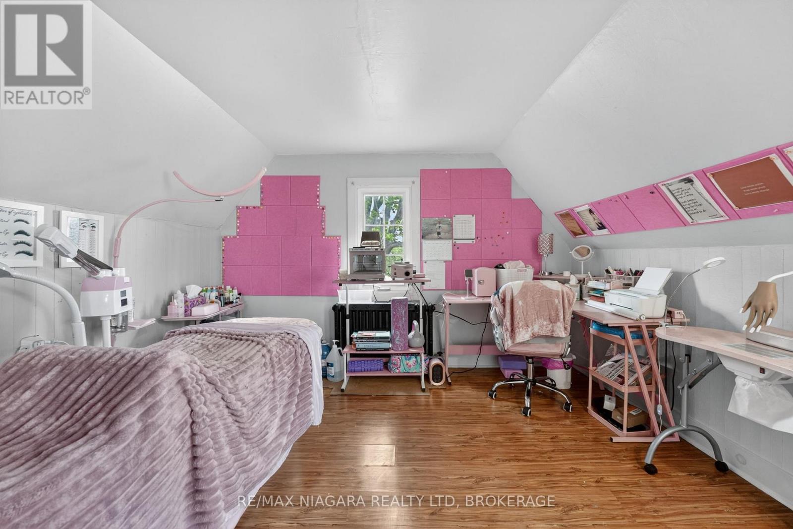 197 AQUEDUCT STREET - 26