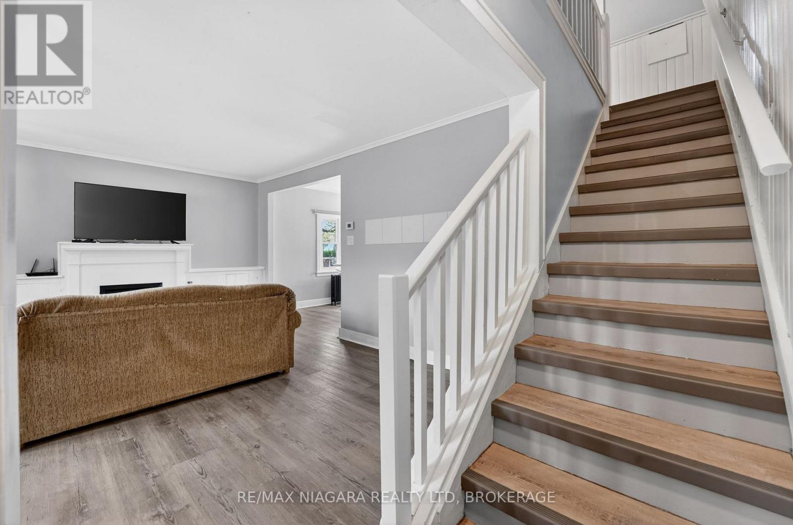 197 AQUEDUCT STREET - 6