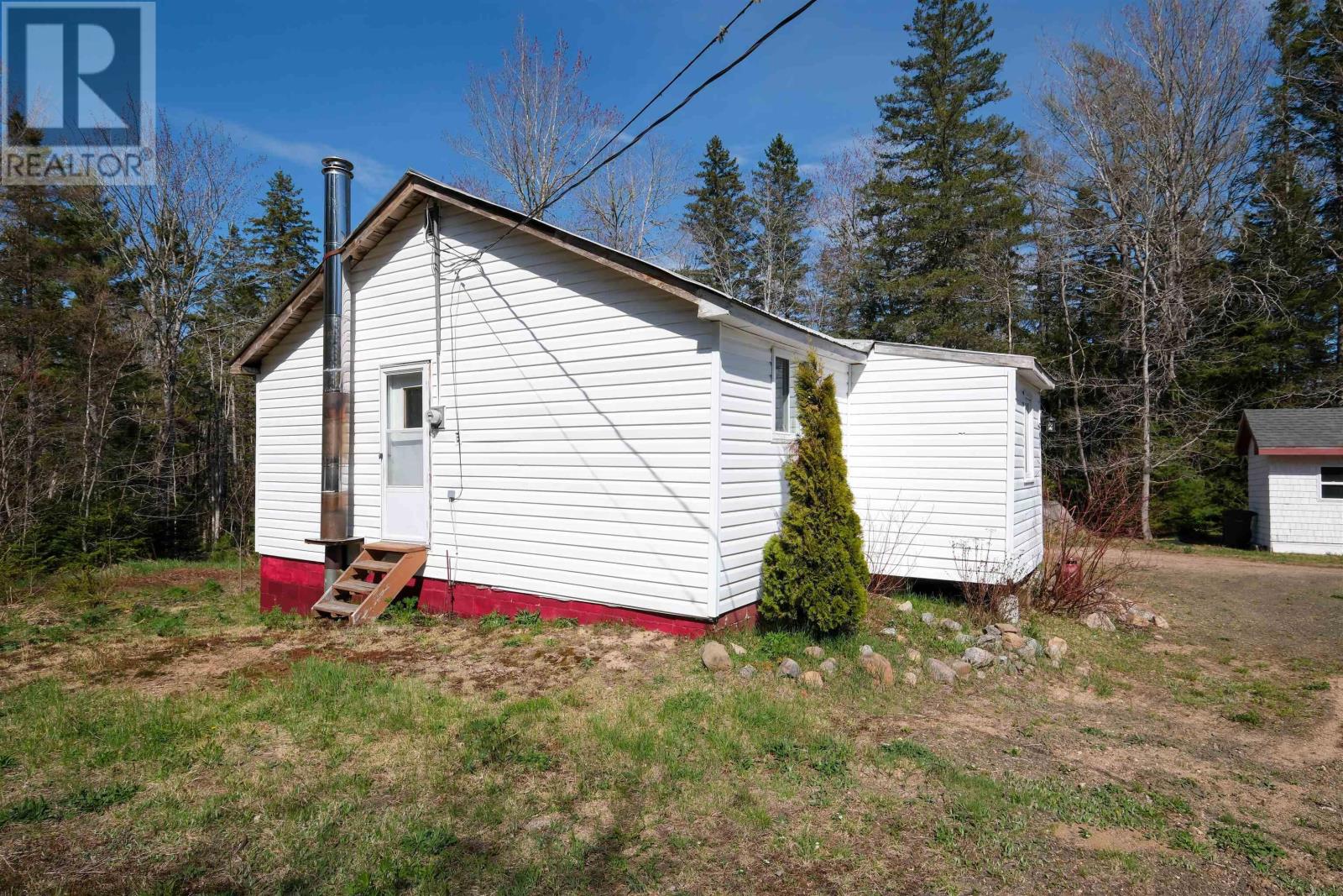 Property 23 of 25 of 1851 West Dalhousie Road