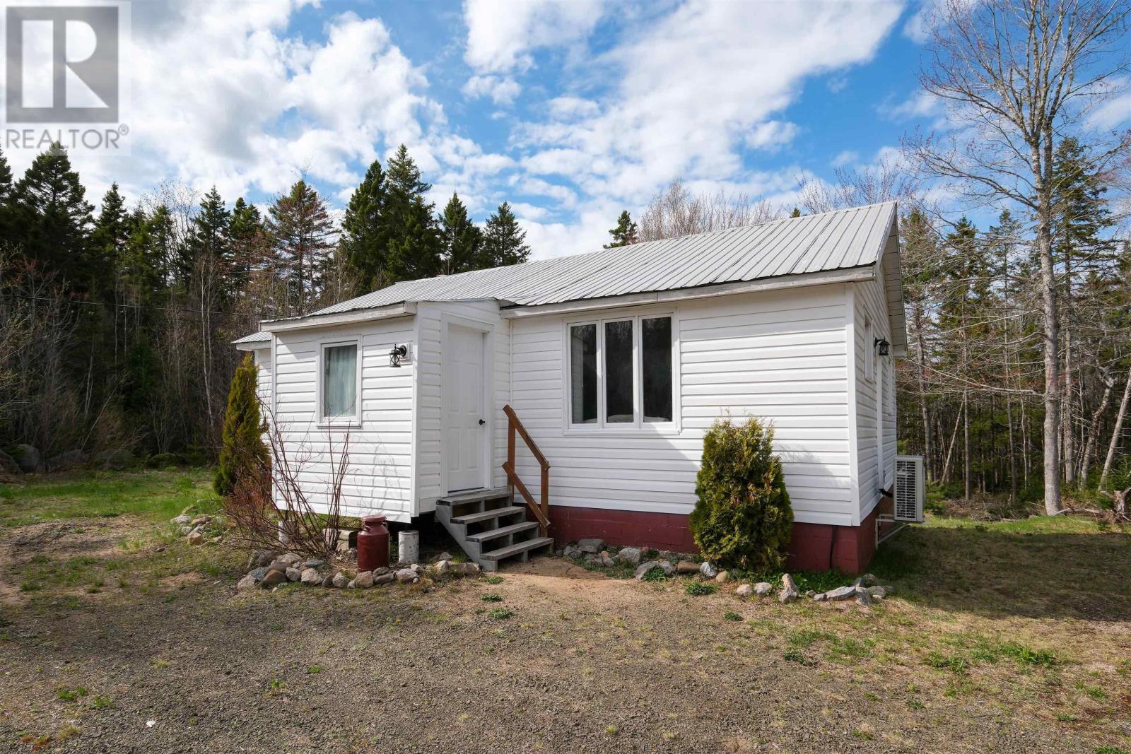 Property 3 of 25 of 1851 West Dalhousie Road