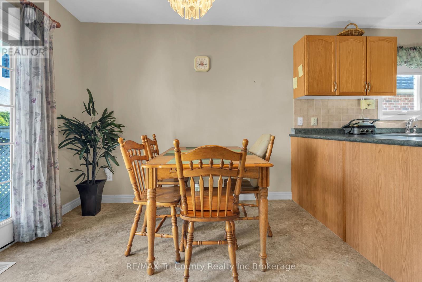 210 BALDWIN STREET - 11