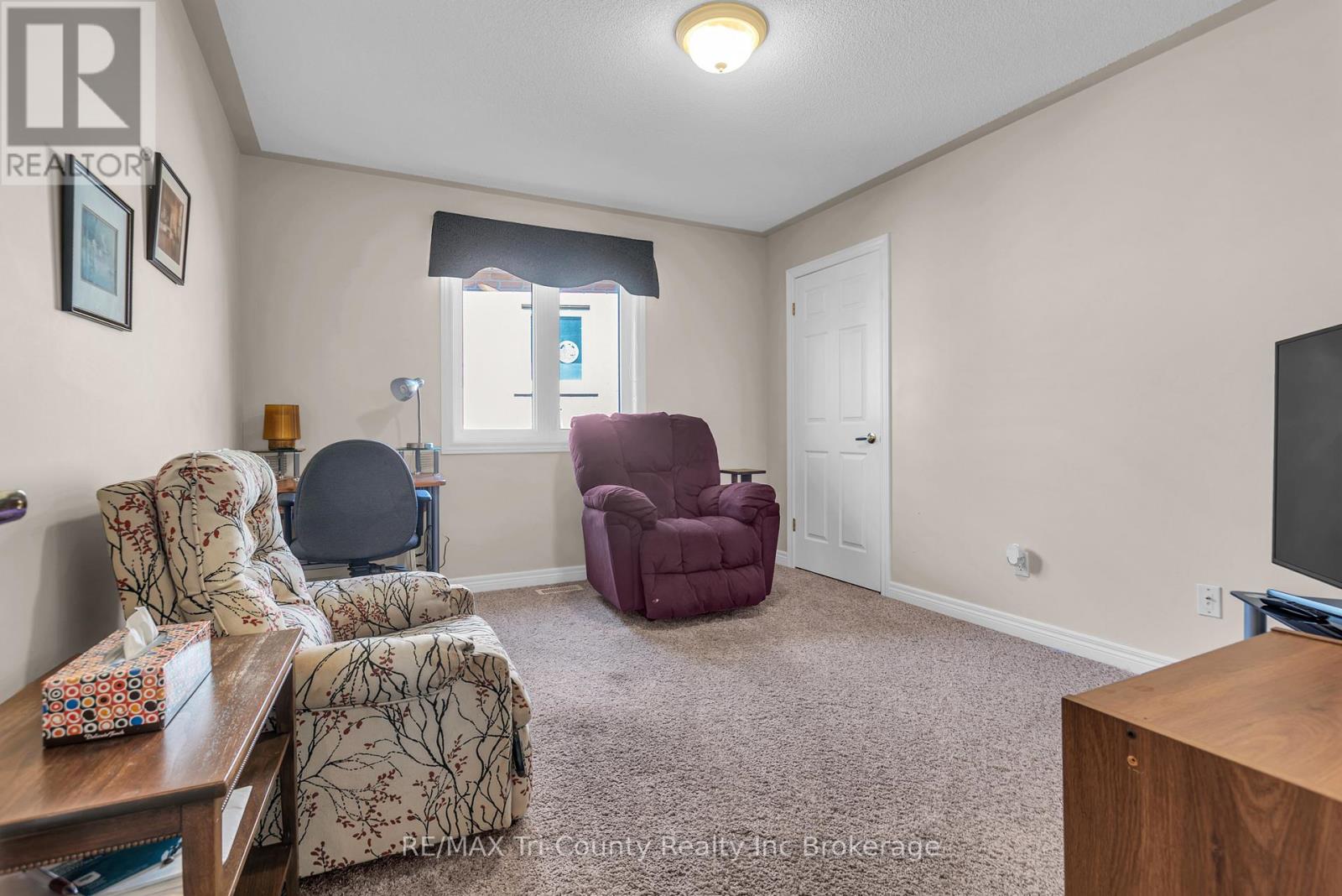 210 BALDWIN STREET - 17