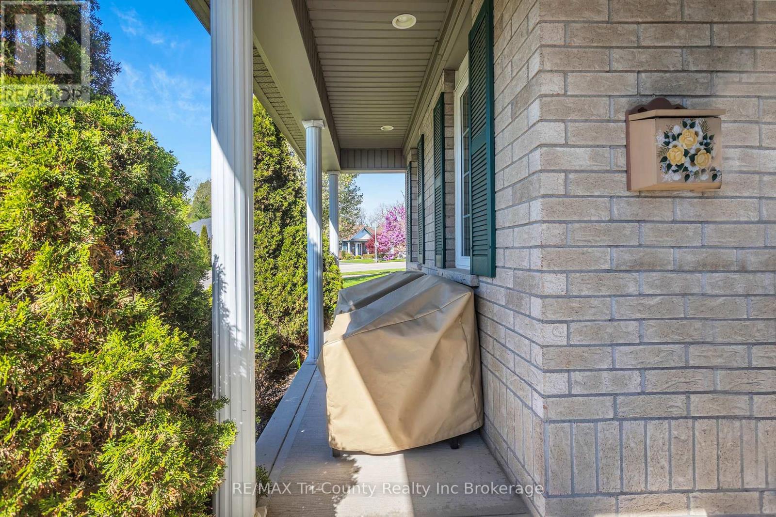 210 BALDWIN STREET - 24