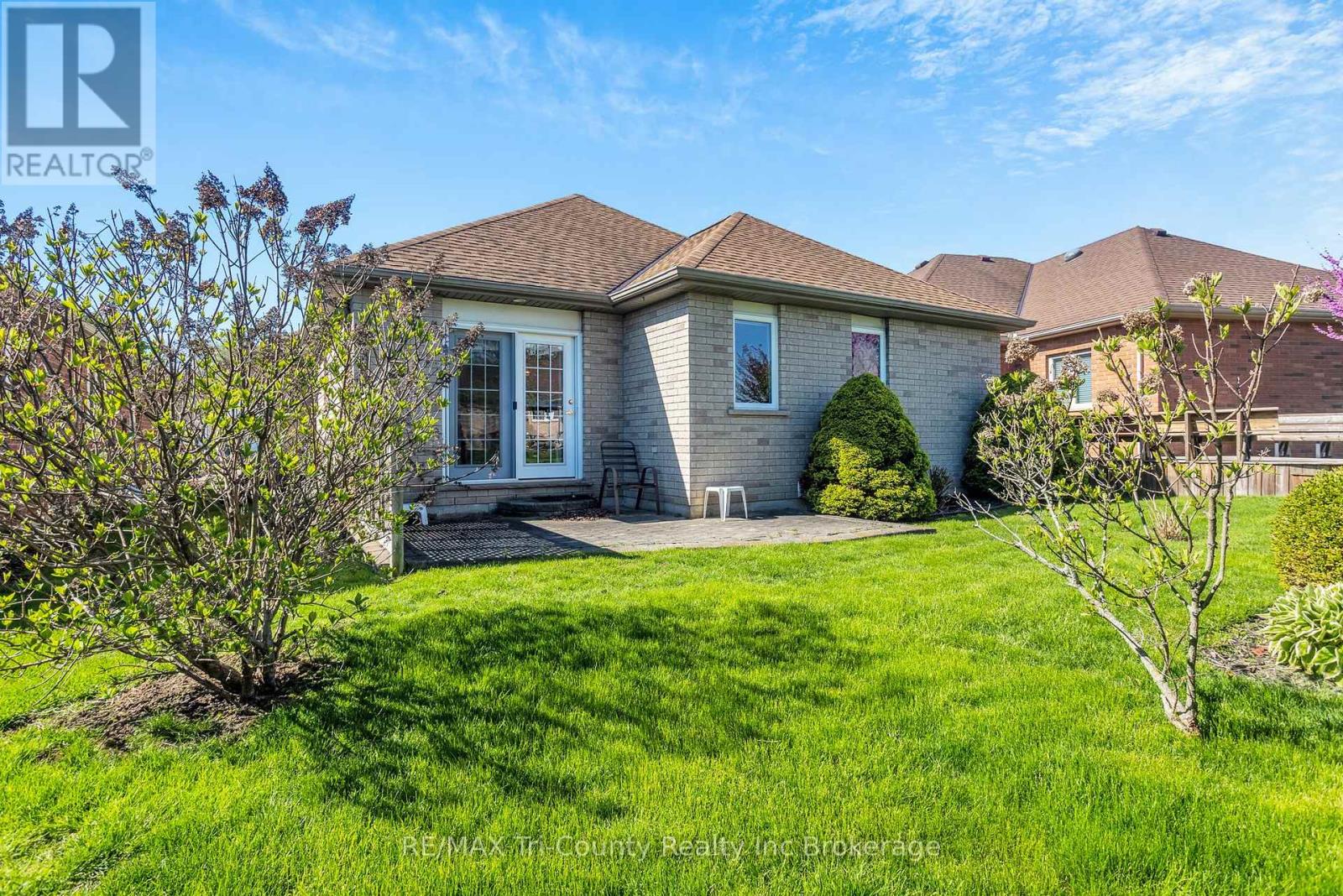 210 BALDWIN STREET - 26