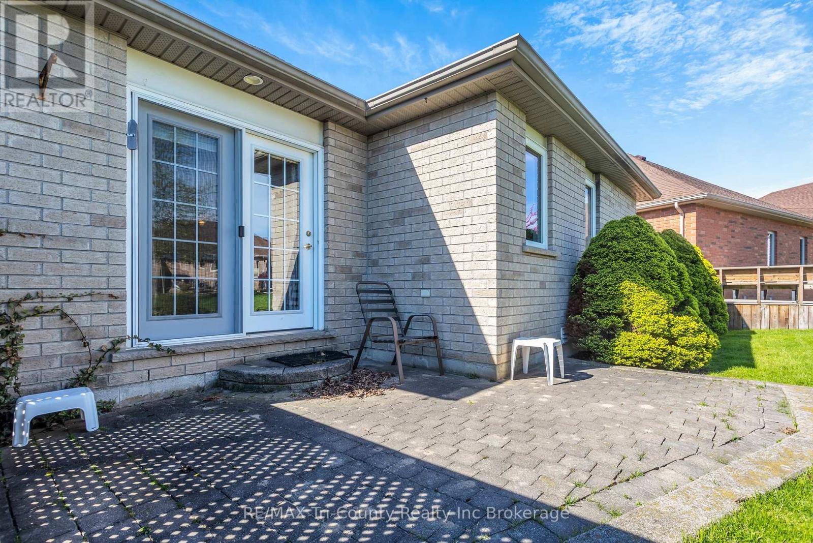 210 BALDWIN STREET - 28