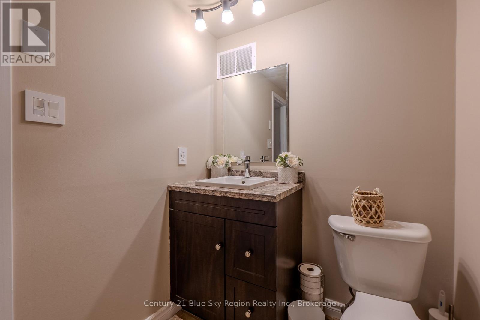 34 BELLEVIEW CRESCENT - 24