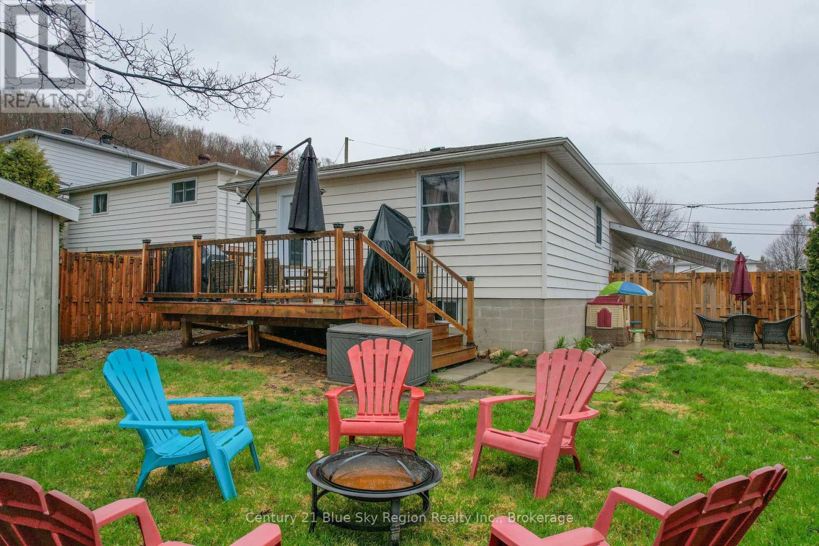 34 BELLEVIEW CRESCENT - 29