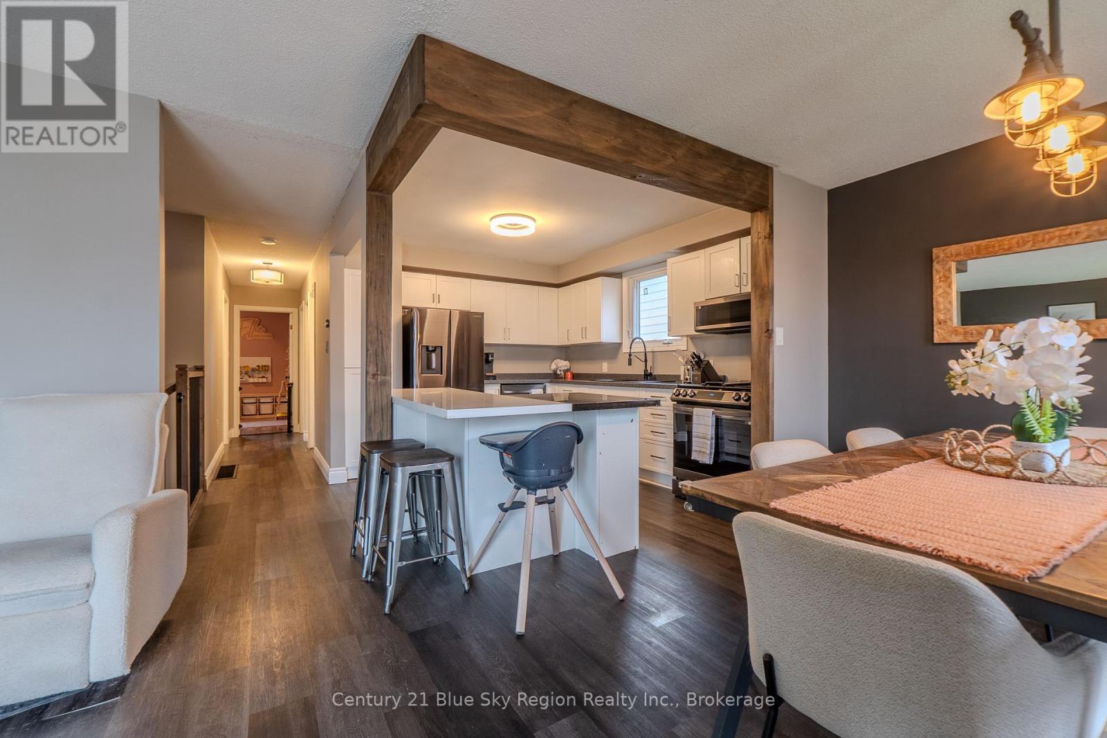 34 BELLEVIEW CRESCENT - 5