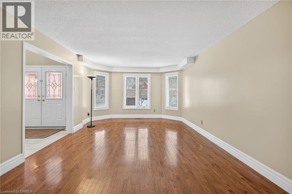 223 GLENVALLEY Drive - 11