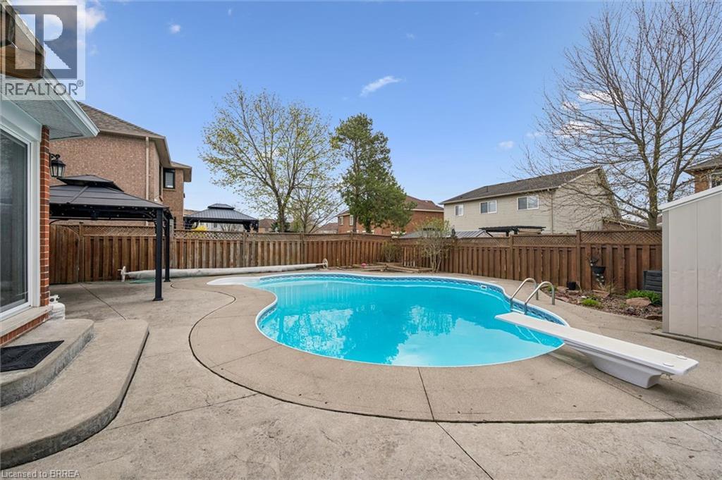 223 GLENVALLEY Drive - 44