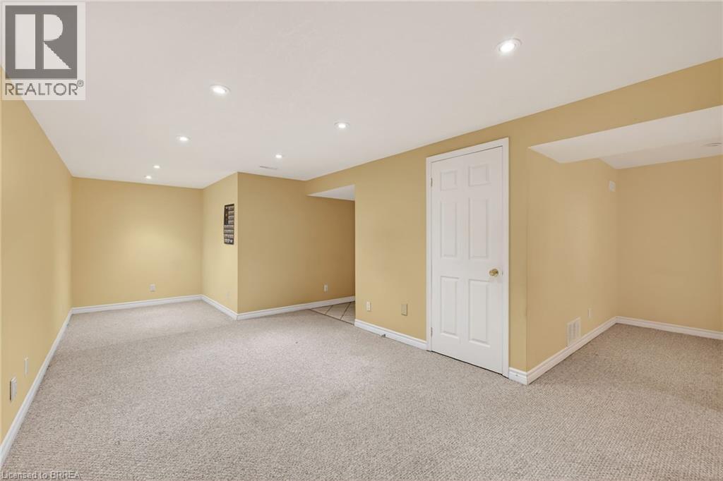 223 GLENVALLEY Drive - 37