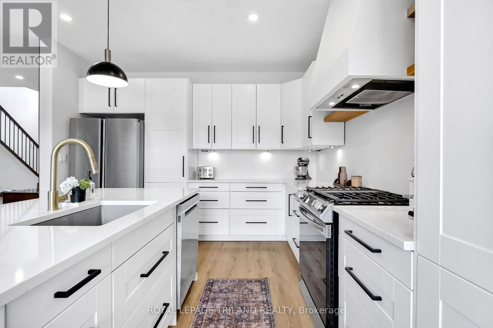 731 SPRINGWOOD CRESCENT - 19