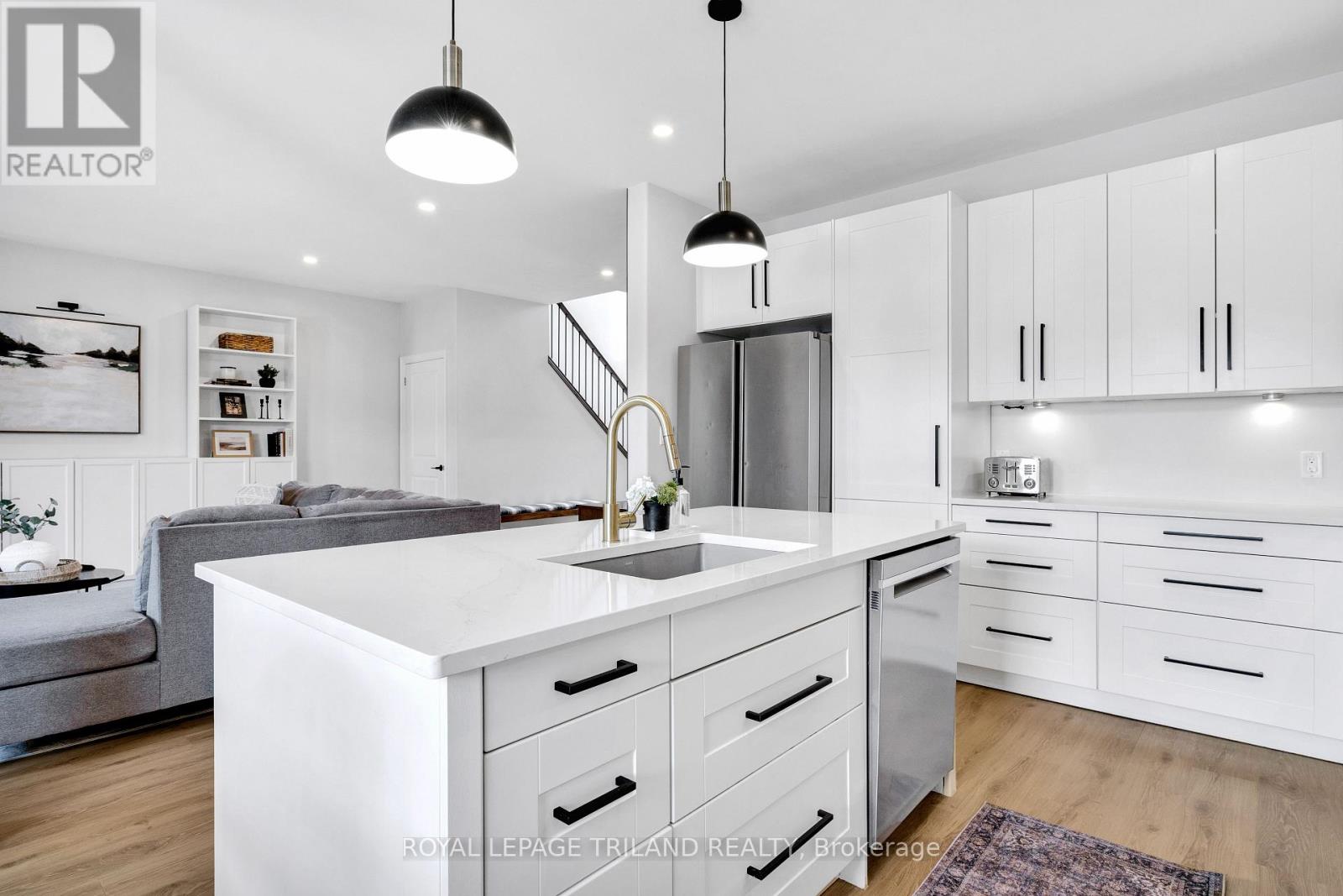 731 SPRINGWOOD CRESCENT - 20