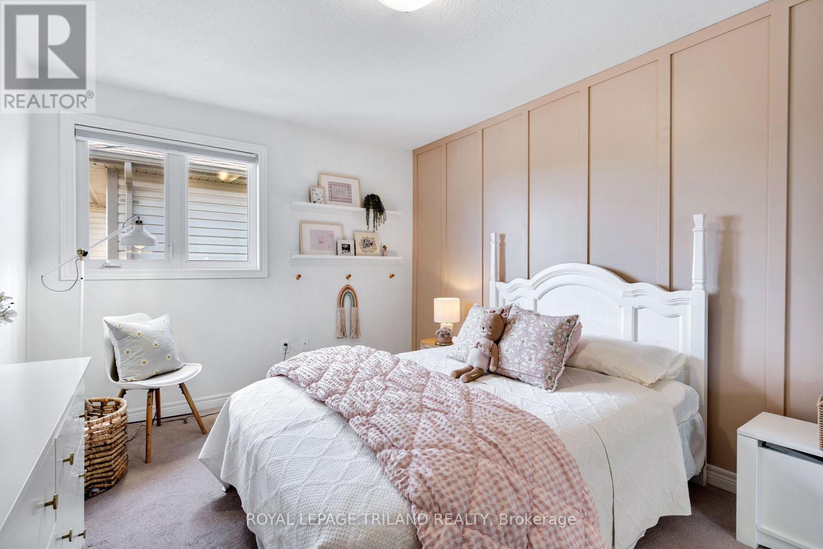 731 SPRINGWOOD CRESCENT - 31