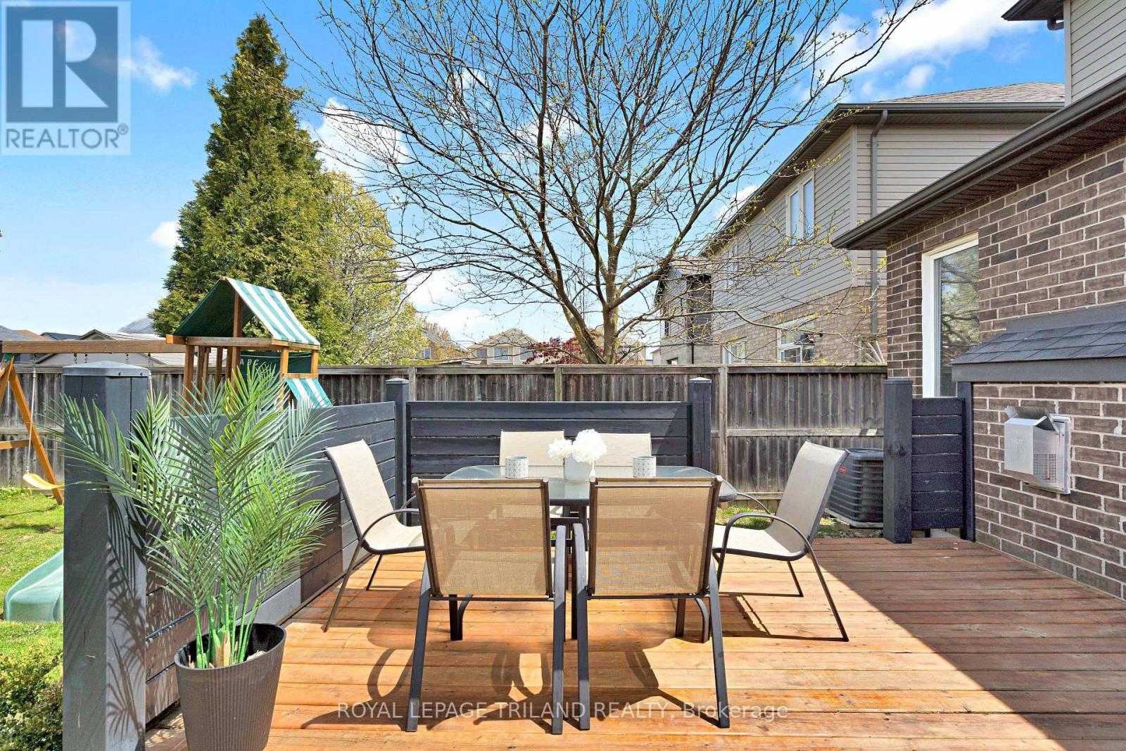 731 SPRINGWOOD CRESCENT - 42