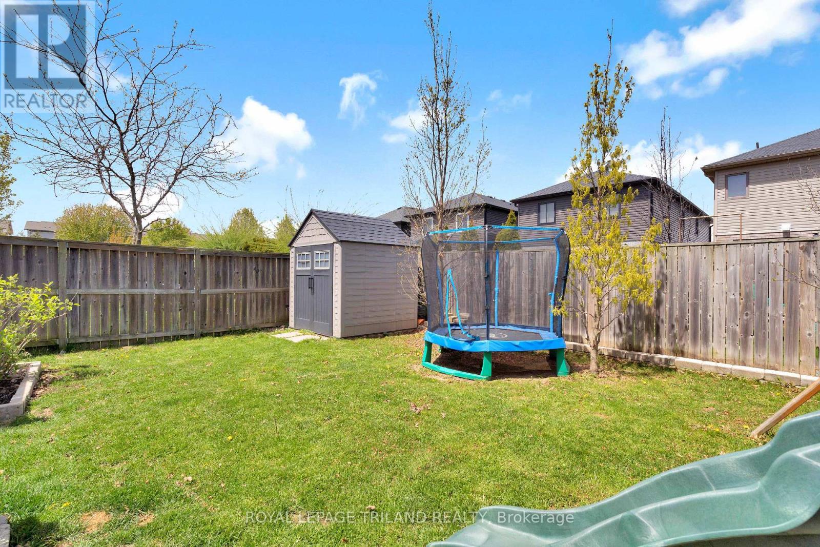 731 SPRINGWOOD CRESCENT - 47