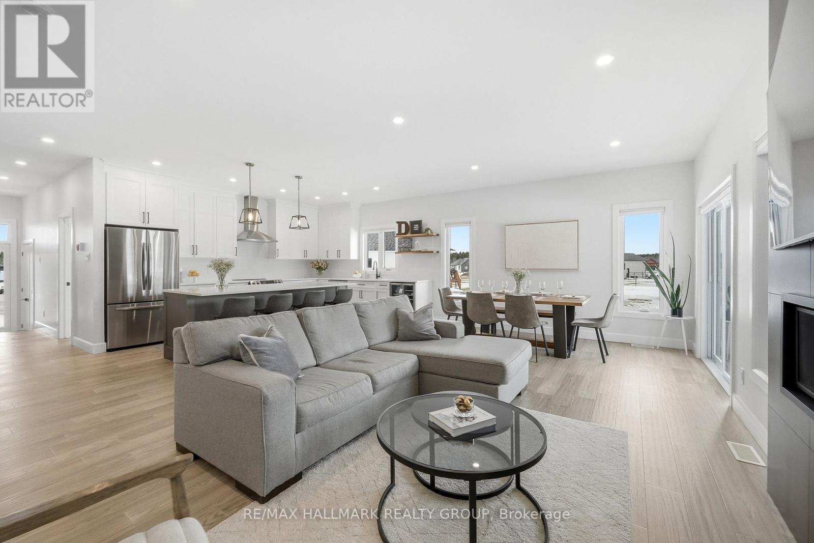 21 MAXIME COURT - 12