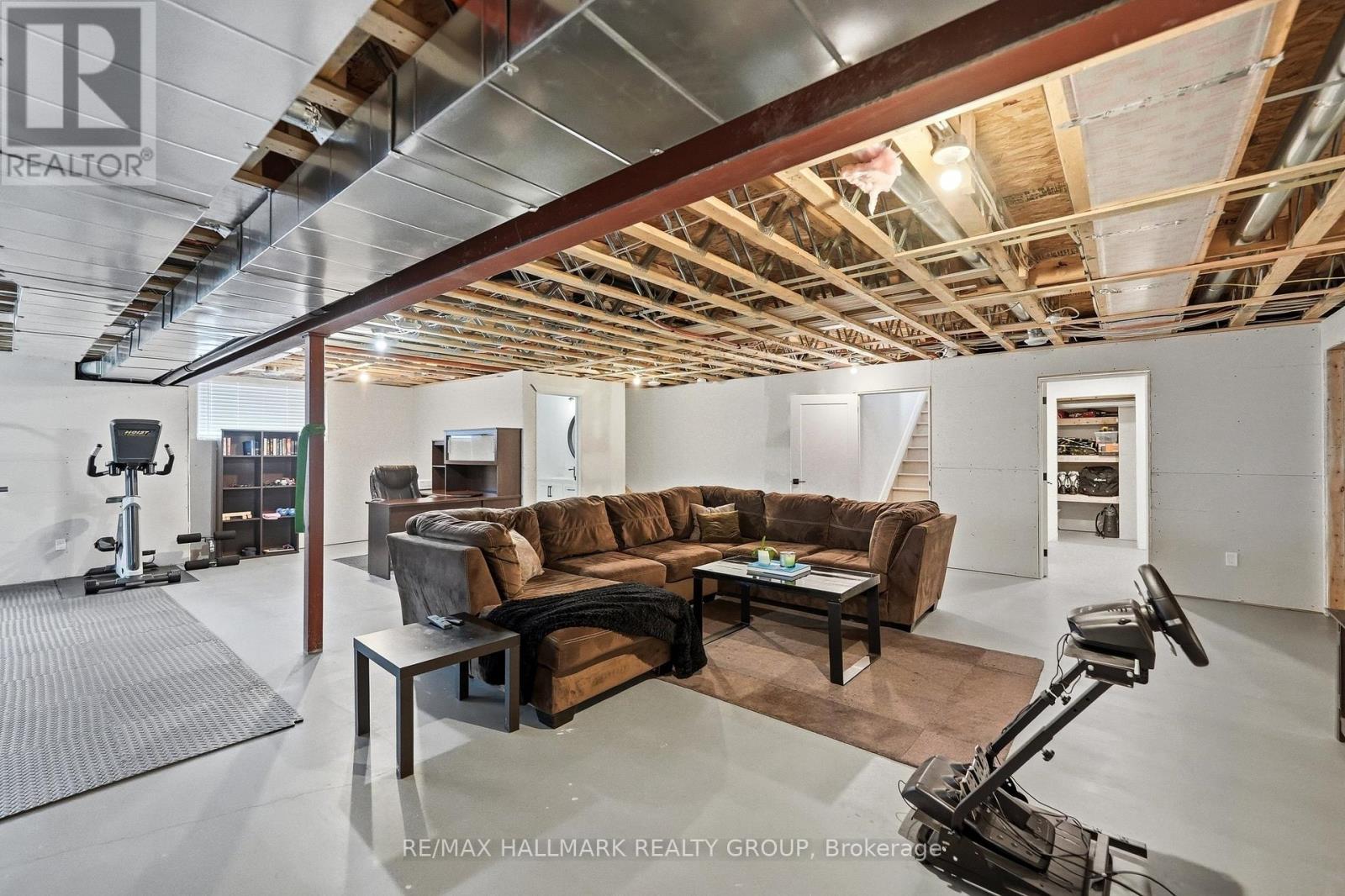 21 MAXIME COURT - 25