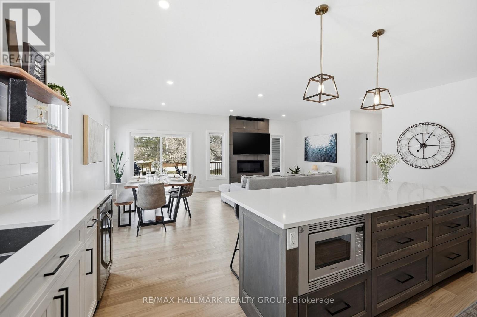 21 MAXIME COURT - 7