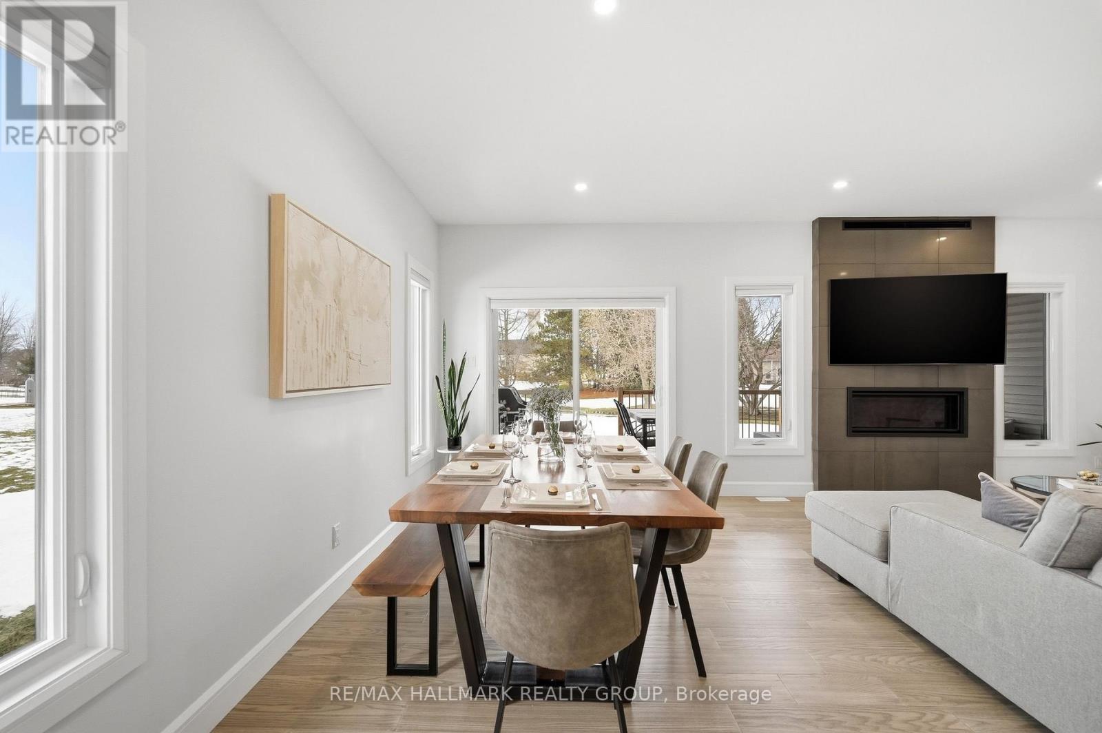 21 MAXIME COURT - 8