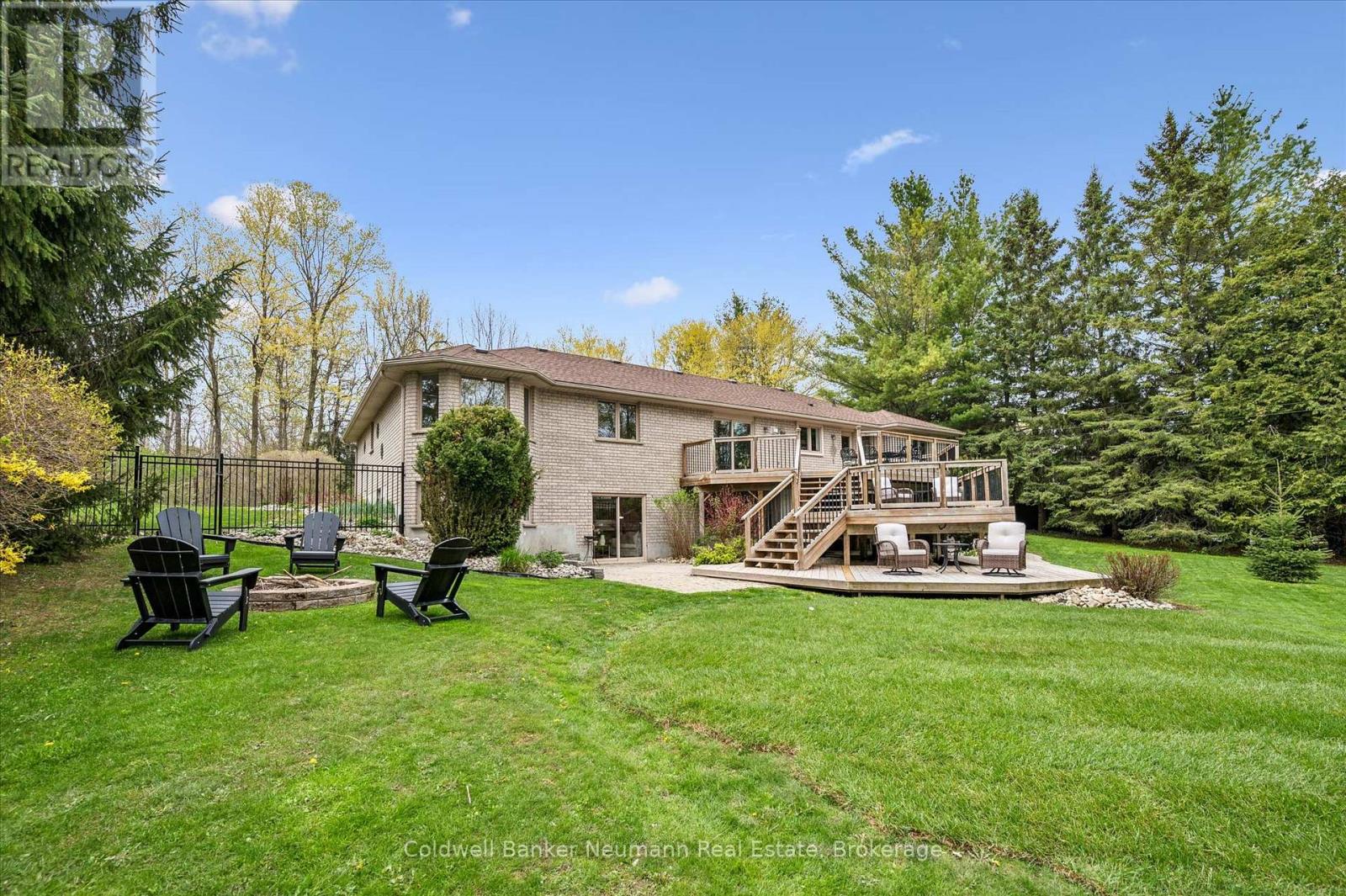 25 RIVERVIEW DRIVE - 35