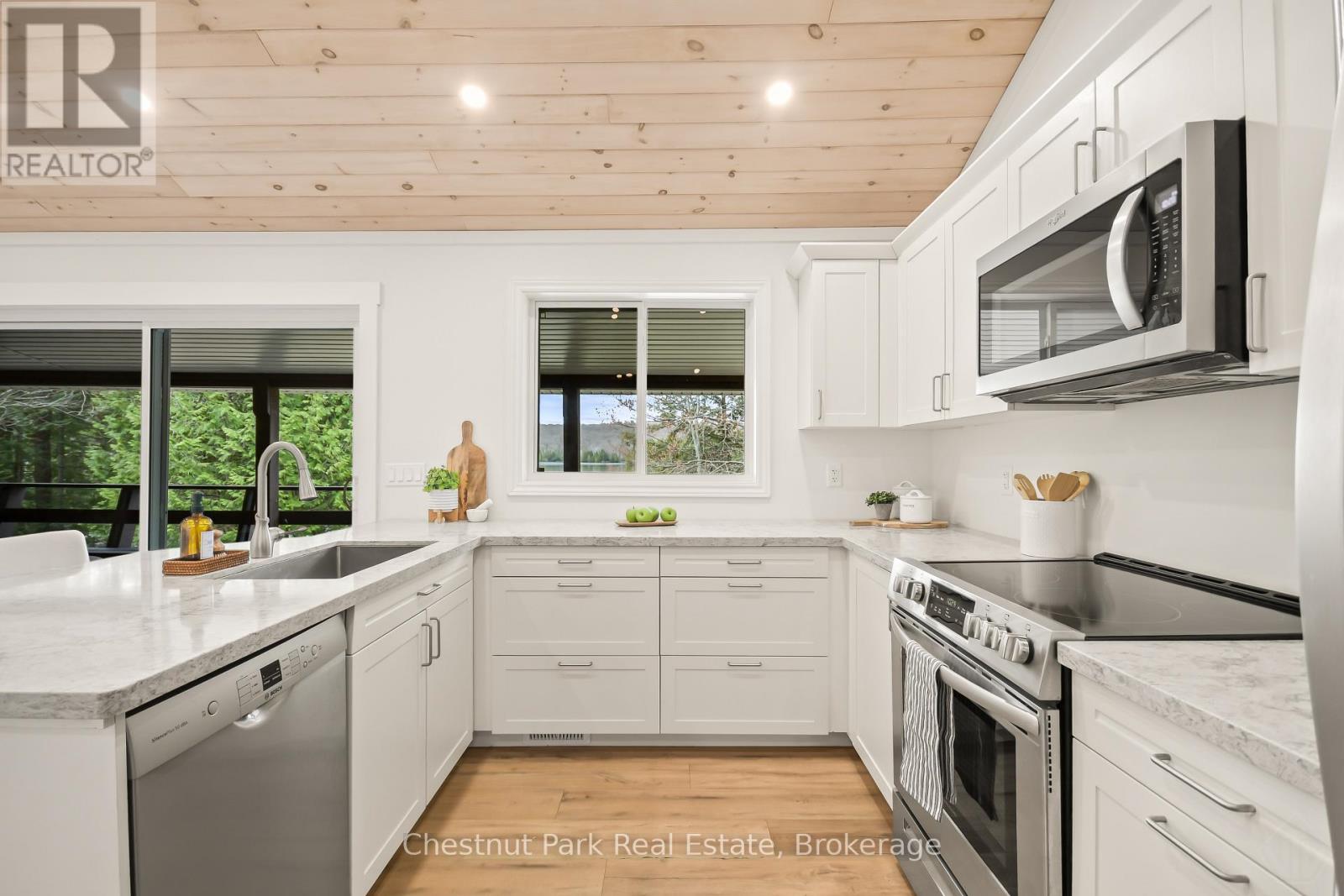 761 EMSDALE LAKE ROAD - 29