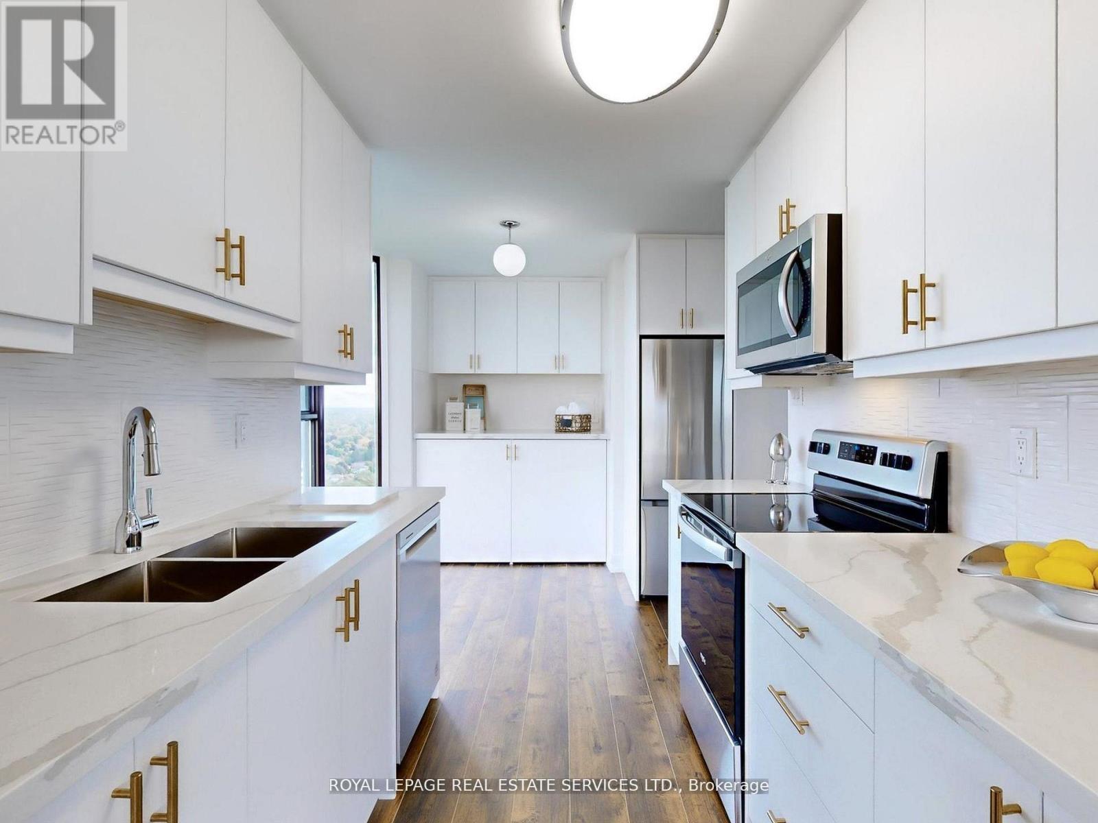 #2602 80 ANTIBES DRIVE - 10
