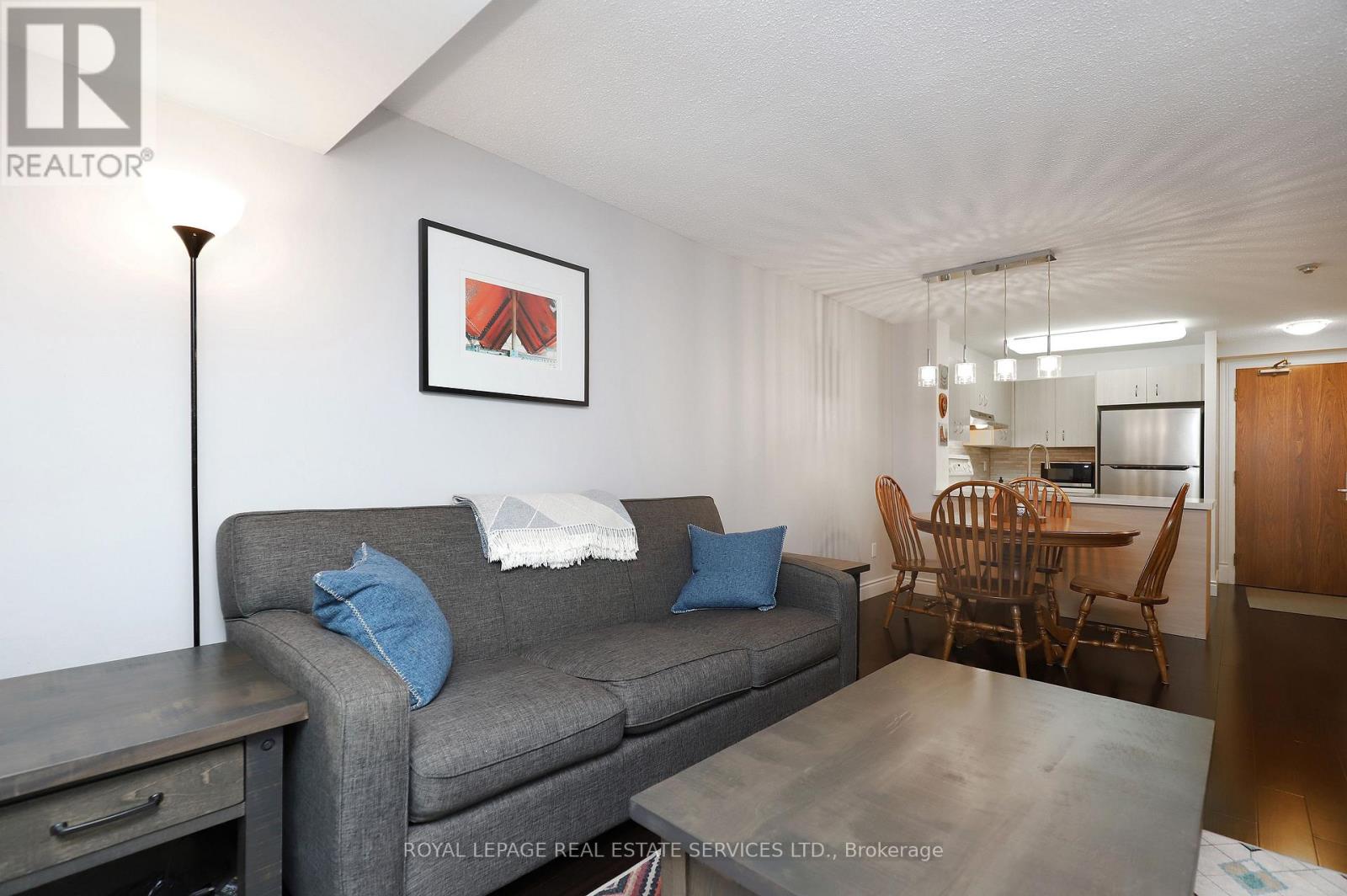#504 105 VICTORIA STREET - 16