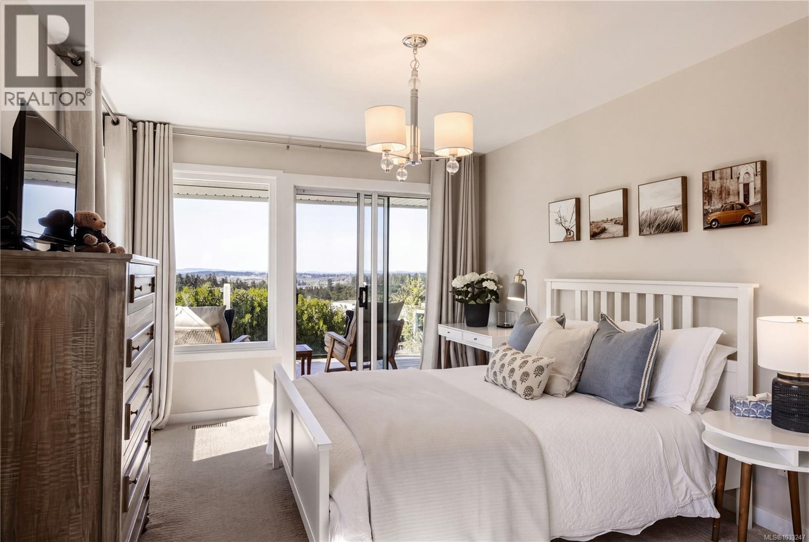  790 Del Monte Place, Saanich