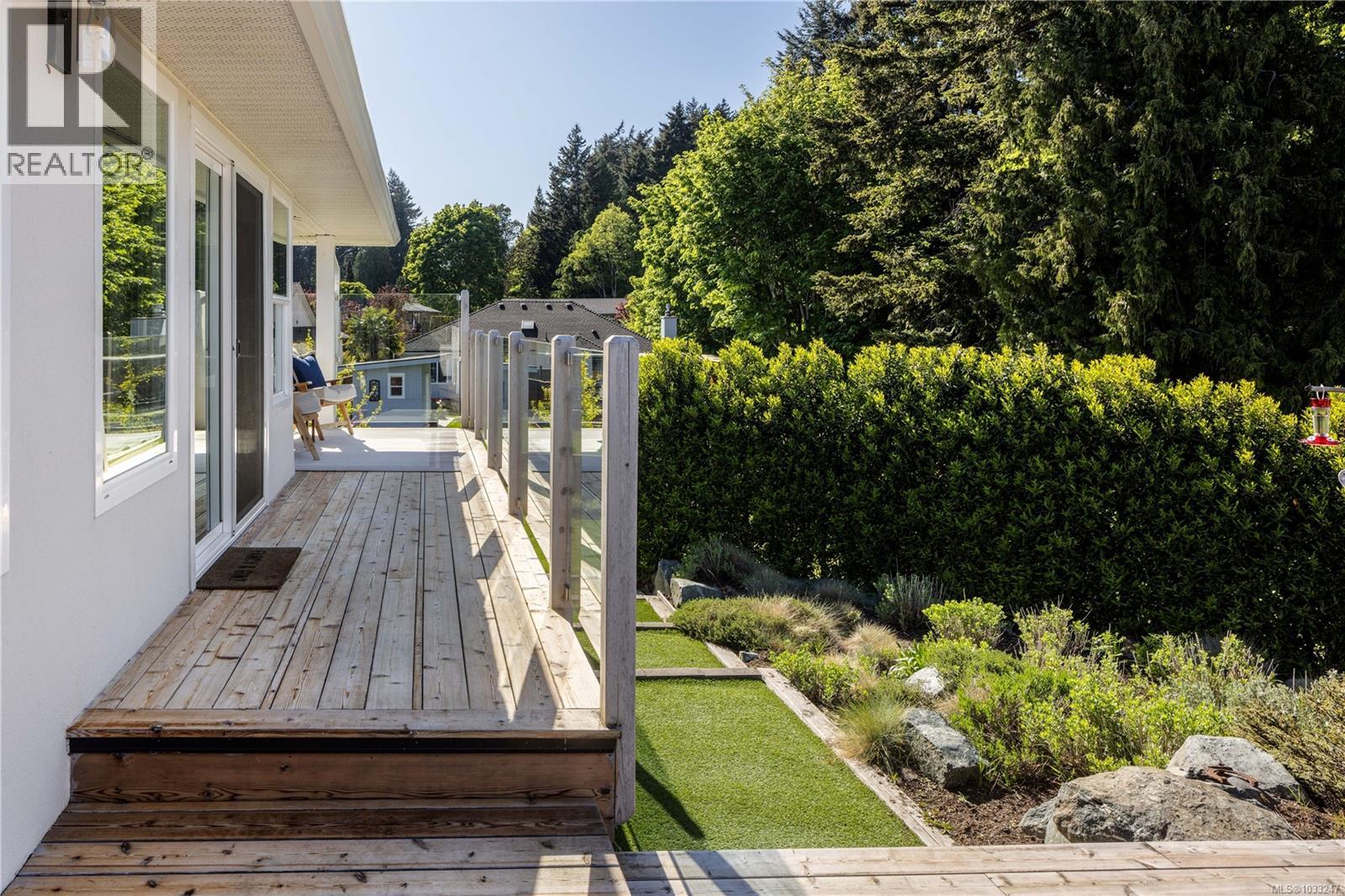  790 Del Monte Place, Saanich