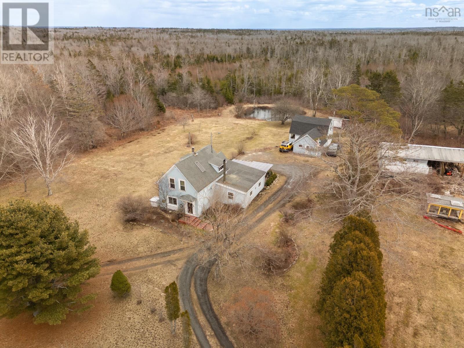 Property photo of 904 Brazil Lake Road