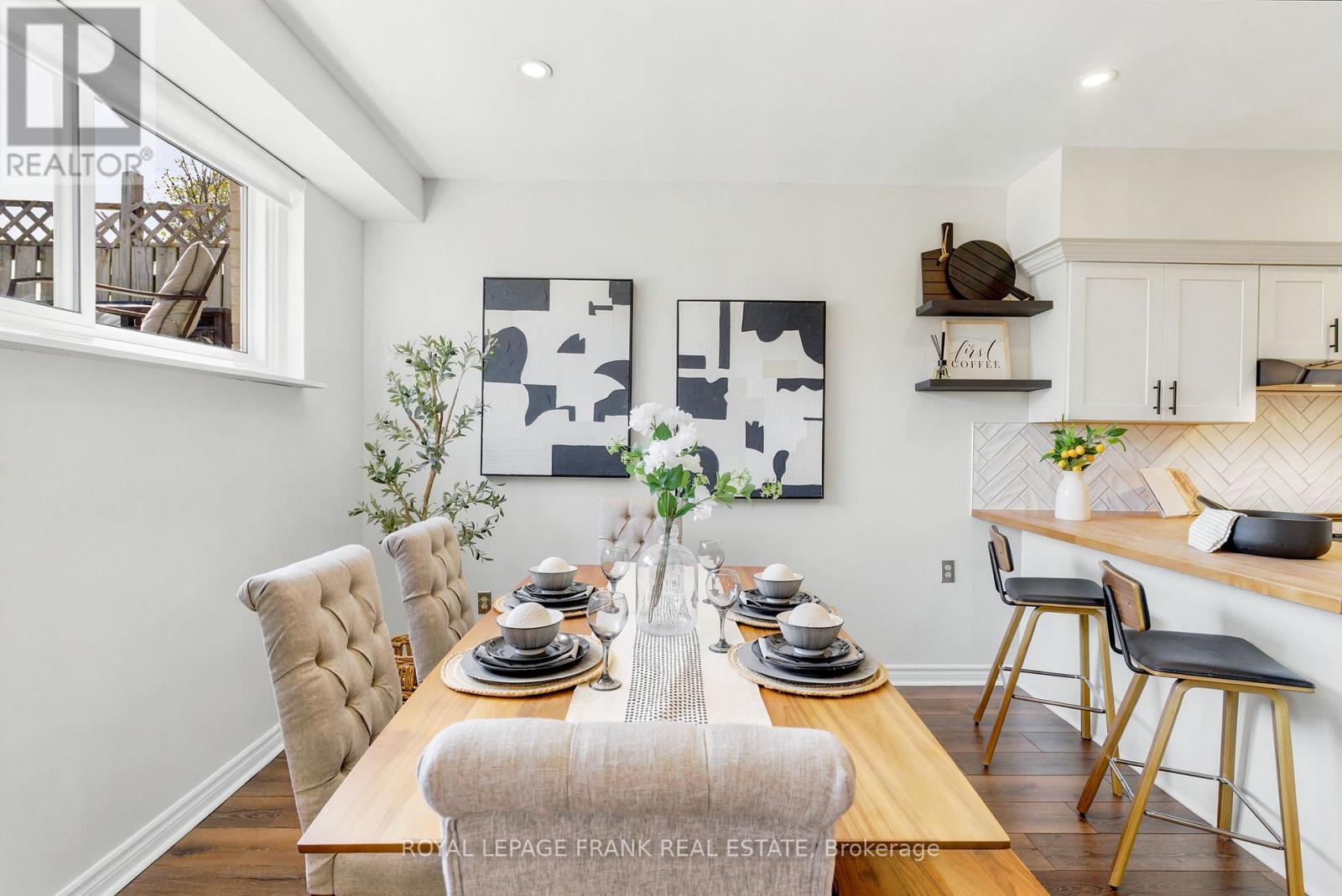 72 BROADLANDS CRESCENT - 16