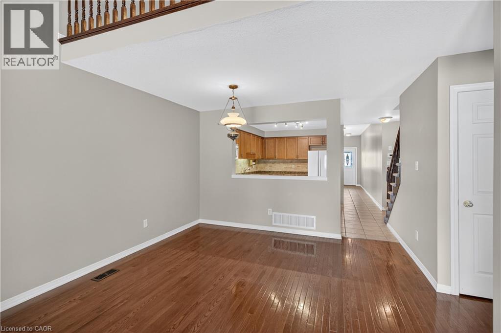 9 MANITOULIN Trail, Glanbrook, Ontario, L9B2X8 — Photo 30