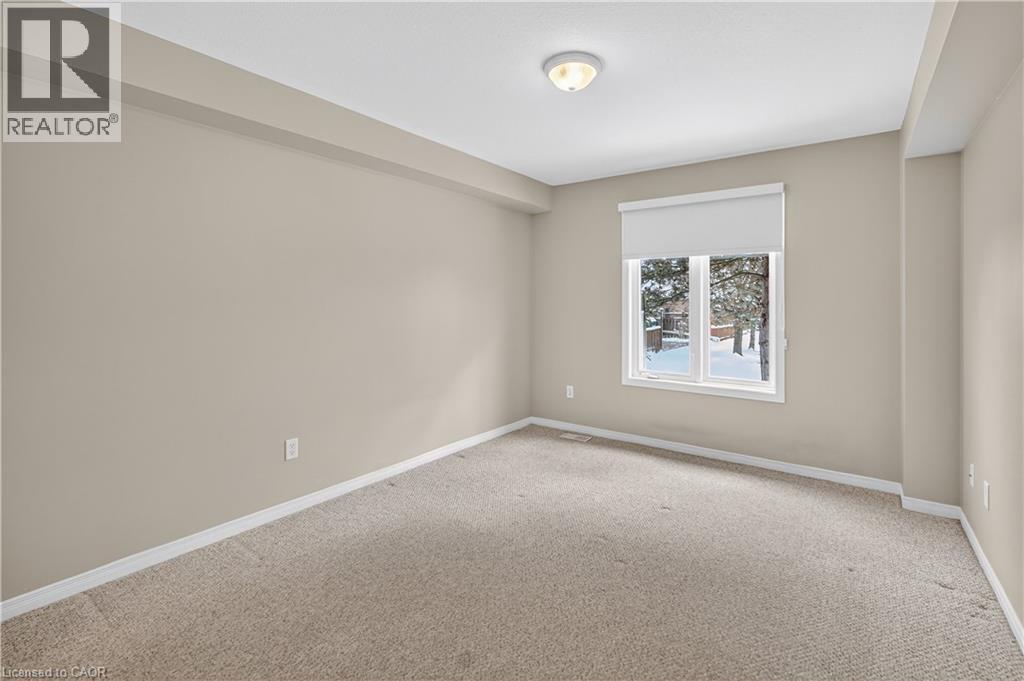 9 MANITOULIN Trail, Glanbrook, Ontario, L9B2X8 — Photo 10