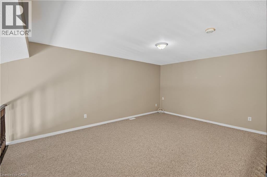 9 MANITOULIN Trail, Glanbrook, Ontario, L9B2X8 — Photo 12