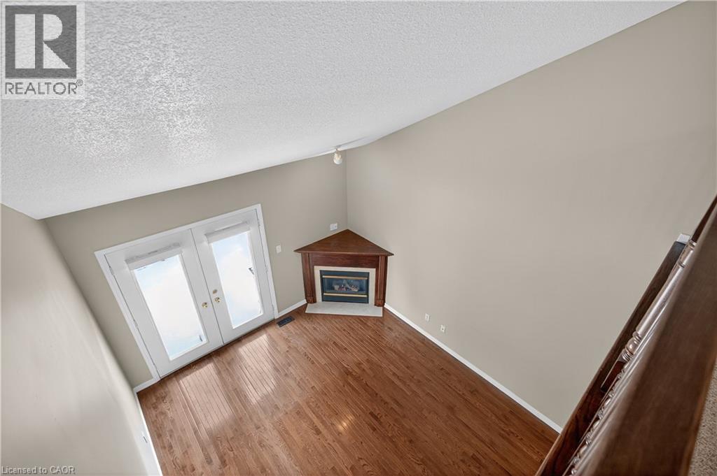 9 MANITOULIN Trail, Glanbrook, Ontario, L9B2X8 — Photo 20