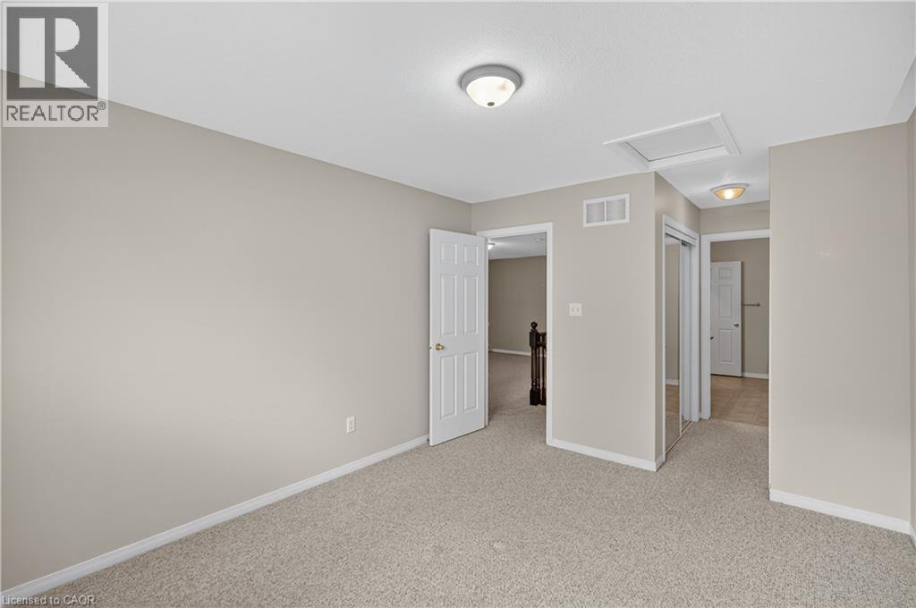 9 MANITOULIN Trail, Glanbrook, Ontario, L9B2X8 — Photo 40