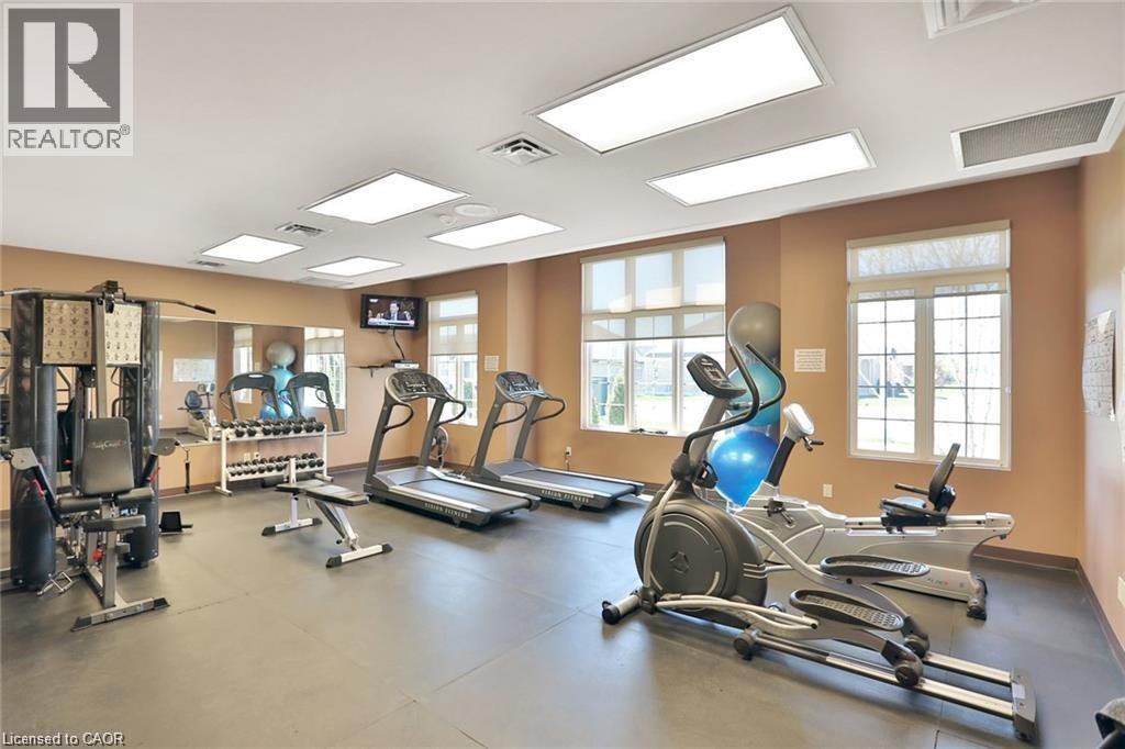 9 MANITOULIN Trail, Glanbrook, Ontario, L9B2X8 — Photo 7