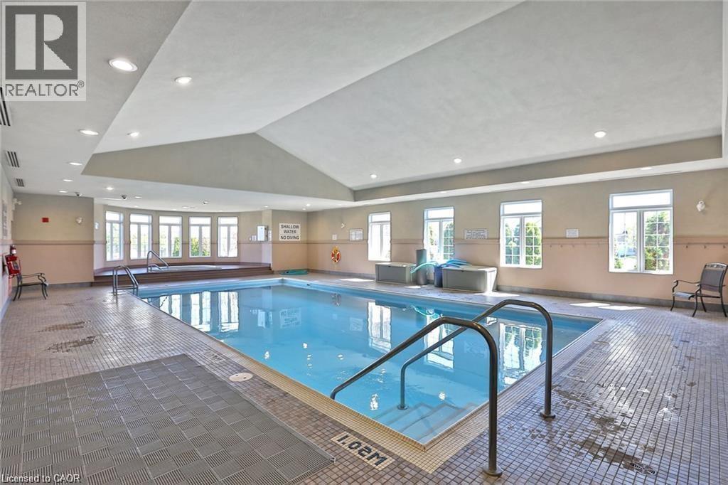 9 MANITOULIN Trail, Glanbrook, Ontario, L9B2X8 — Photo 3