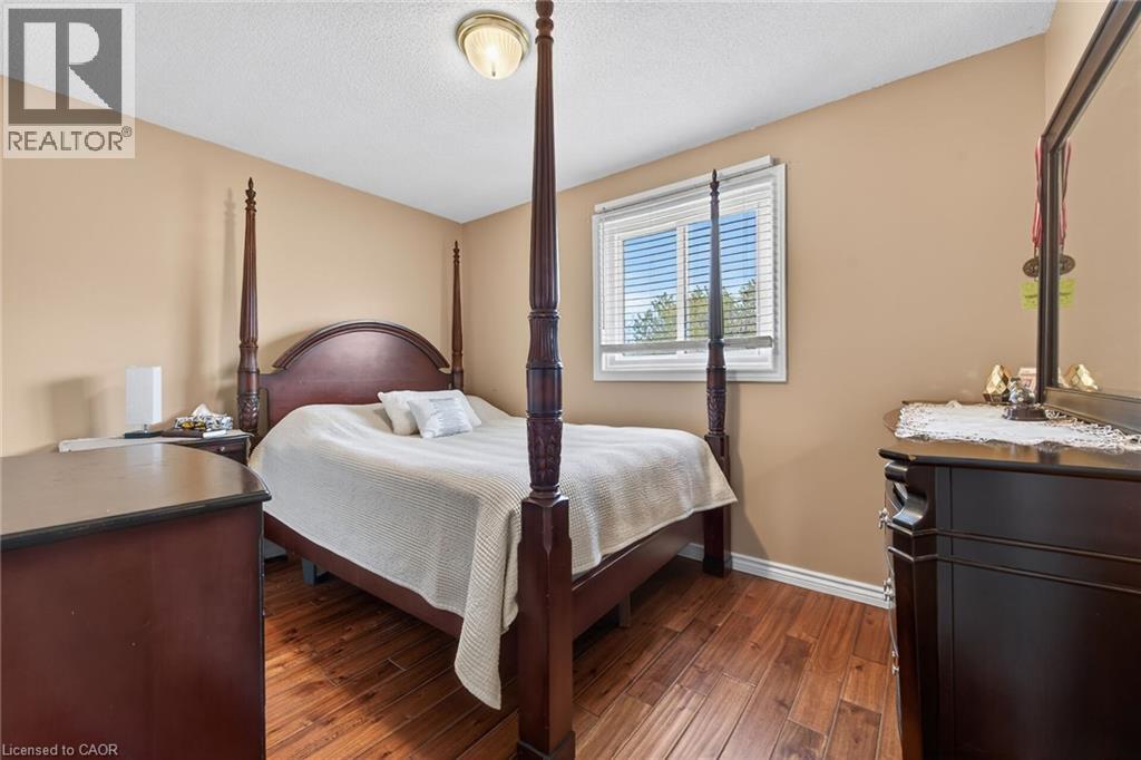 6 GLENHOLLOW Drive, Stoney Creek, Ontario, L8J3R8 — Photo 16
